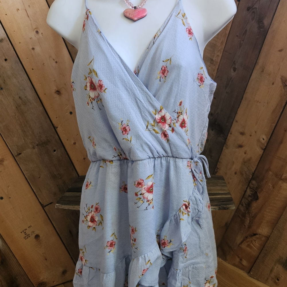 Adorable Flowy Floral Faux Wrap Romper Ruffle Hem Shorts Altar'd State Medium - Picture 2 of 13